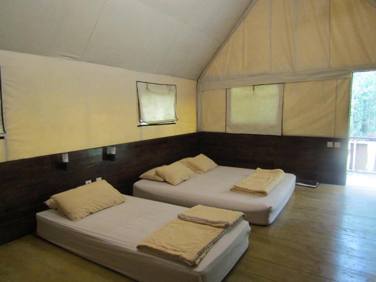 Lawu Forest Camp Sarangan Eksteriør billede